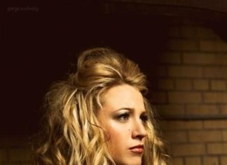 Trendy Hair Style : volume + messy curls…