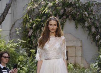 Trendy Wedding Dresses : Monique Lhuillier Wedding Dress Collection Spring 2017 | Bridal Musings Wedding …