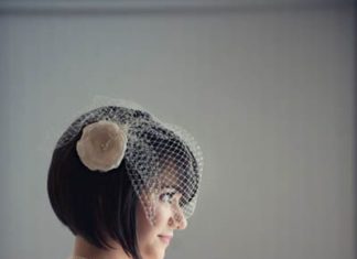 Wedding Hair With Flowers & jewels : This is pretty much my normal hair cut, but all polished. Rock Your Short Locks:…