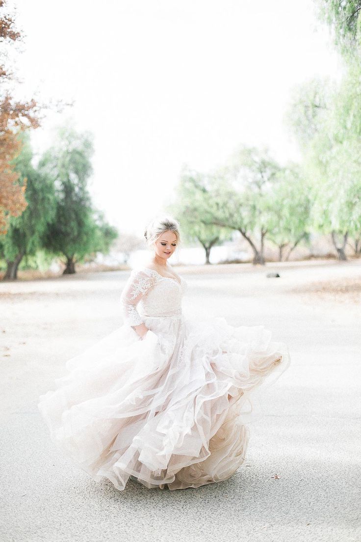 This Hot Air Balloon Elopement Looks Like Paradise Falls #colorfulweddinginspira...
