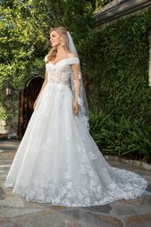 6 Stunning Lace Wedding Dresses by Casablanca Bridal