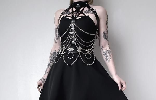 Grunge Outfits : Gothic Fashion – Acclaim Fashion