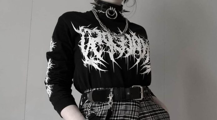 Grunge Outfits : Lys 🦇 on Instagram: “i love these pants they so comf”