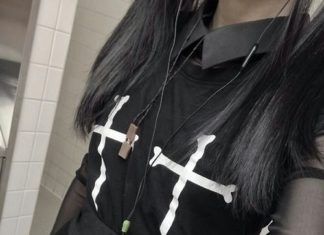 Grunge Outfits : 22 Fashion tips to rock the Nu-Goth style