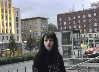 Grunge Outfits : 𝔞𝔩𝔦𝔰𝔞 𝔤𝔯𝔞𝔫𝔡𝔬𝔳𝔞 on Instagram: “⛈”