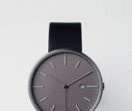 New Luxury Watches for Men in 2020 : Uniform Wares / 203 PVD Gun Grey & Black