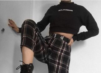 Grunge Outfits : 🖤 G R U N G E 🖤 on Instagram: “Yes or No ? • Photo by @flatcetera 🖤 • • @grunge_xx #grunge #tumblr #rockstar #black #grungeaesthetic #nirvana #girlpower 🖤 #tumblrgirl…”