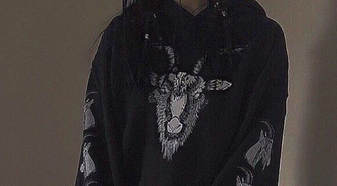 Grunge Outfits : 𝟔𝟏𝐊 𝐆𝐑𝐔𝐍𝐆𝐄 𝐁𝐀𝐁𝐈𝐄𝐒 on Instagram: “🖤 what more do you want to see in my account🖤 ∘ {not mine } ∘ ∘ ∘ ∘ #satan #wicca #witch #goth #lesbian #satanic #grunge #pale #sad…”