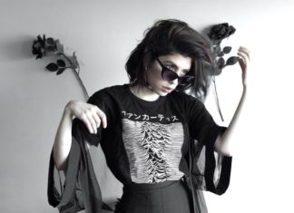 Grunge Outfits : Alternative to Grunge on Instagram: “🖤 Photo: @sofi.maure 🖤 Tag us and use #alternativetogrunge to be featured. #grunge #grungefashion #grungestyle #grungestyle #goth #gothgirl…”