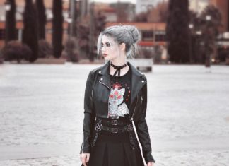 Grunge Outfits : Dayana Crunk 🌙’s Instagram profile post: “Wearing @killstarco 🖤 (10% OFF code DAYANA-D2) •Items: ▪️Lana Choker ▪️Pussygod Relaxed Top ▪️Mayhem Light The Fire Mini Skirt ▪️People…”