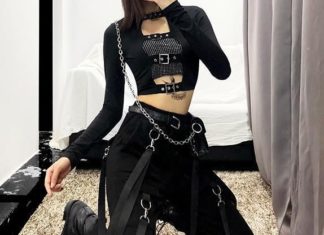 Grunge Outfits : Gothic Sexy Buckle Front Long Sleeve Crop Top