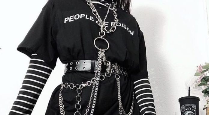 Grunge Outfits : 💀 ☿ grunge ⛓ punk ⛓ rock ☿ 💀 on Instagram: “I’m a BIG fan of ⛓ CHAINS ⛓ 😍. WBU? #drmartens & #chain . . . . #grunge #grungeoutfit #grungestyle #grungetumblr #tumblr #grungeaesthetic…”