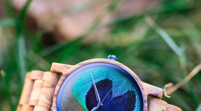 New Luxury Watches for Men in 2020 : Der Unverfälschte (Olive/Pfauenfeder)