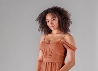 Bridesmaids Dresses : 70s-Inspired Velvet Bridesmaid Dresses for the Chic Bride