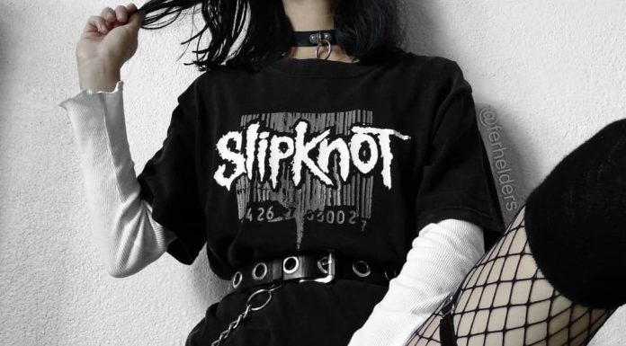 Grunge Outfits : Fernanda on Instagram: “Do you like Slipknot? What’s your favorite album? Mine is All hope is gone🖤 . . . . . #alternativetogrunge #grungegirl #grungepost #grunge…”