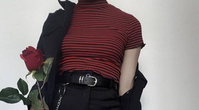 Grunge Outfits : just someone 👽🌚 on Instagram: “I hate that moment when I can’t choose between pictures 😭 that’s why I always need you 🖤 1 or 2 ??? 🥀🥀🥀”