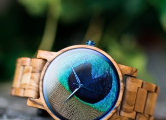 New Luxury Watches for Men in 2020 : Der Unverfälschte (Olive/Pfauenfeder)