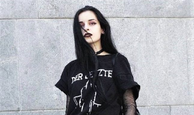 Grunge Outfits : 36 Black Outfits Ideas Worth Checking Out