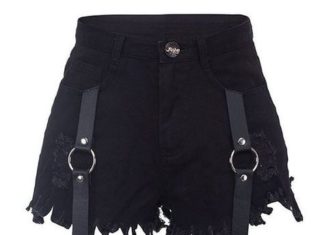Grunge Outfits : Image of: Cutoff shorts with leather garter