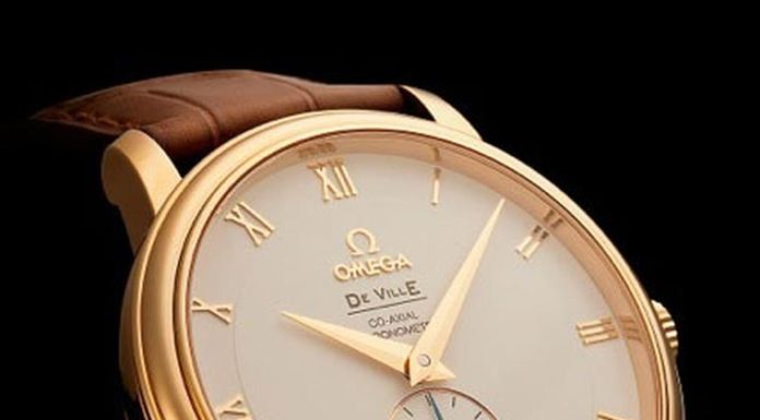 New Luxury Watches for Men in 2020 : Clooney wears an OMEGA De Ville Prestige in his award-winning performance