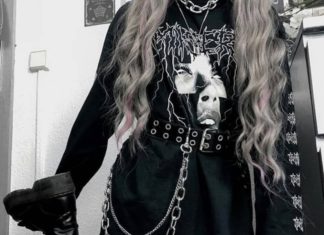 Grunge Outfits : 𝑮𝑹𝑼𝑵𝑮𝑬’s Instagram post: “Yes or No? ☠ • Photo by @mithara.bui 🖤 • • @grunge_swipe #grunge #softgrunge #gothaesthetic #goth #grungeaesthetic #90sfashion #alternative…”