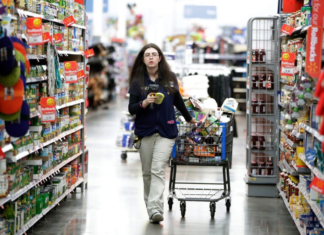 costco dress code : Retail giants like Walmart, Amazon, and Kroger are firing shots over rivals’ minimum wages. Here’s who actually pays $15 an hour.