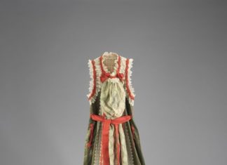 melting pot dress code : Algeria, Tlemcen, woman’s sleeveless upper dress, silk satin weave, lace and sil…