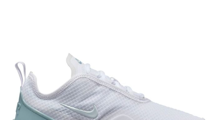 nike air max motion 2 : Nike Air Max Motion 2 Women’s Sneakers