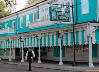 commanders palace dress code : Famous New Orleans Restaurant