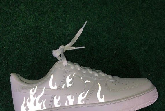 nike air force one men : Flammes réfléchissantes Nike Air Force 1 (fr) Custom Air Force 1s One (fr) 3m Reflective Fire Sneaker – France Personnalisé AF1 Chaussures réfléchissantes