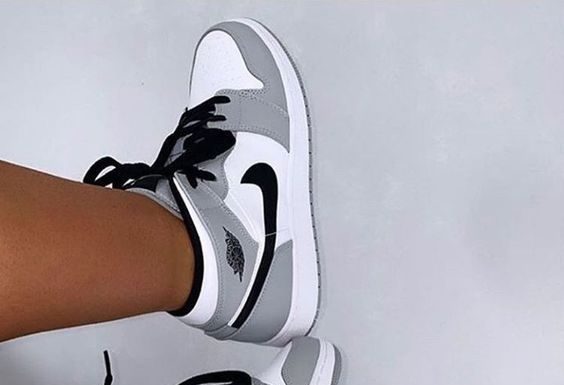 nike air jordan 1 : 𝗝𝗲𝗻𝗮𝘆