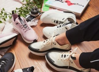 nike air max dia : Nike Air Max Dia sneakers.