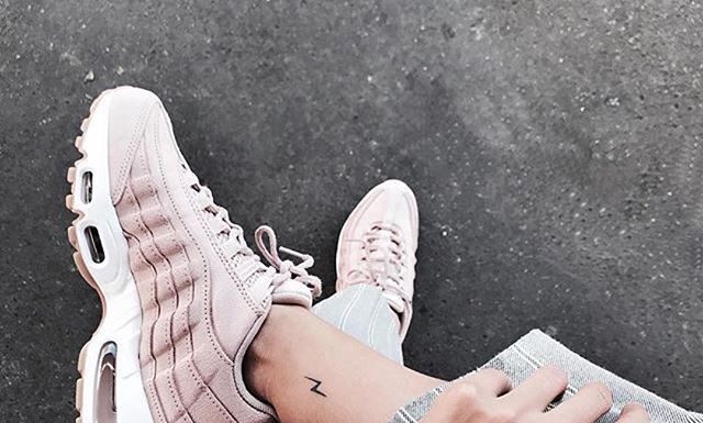 nike air max infinity : Nike. Just Do It