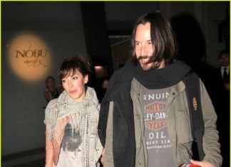 nobu dress code : keanu-reeves-nobu-mystery-woman-03.jpg (792×1222)