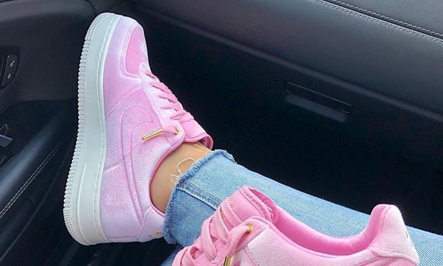 nike air force 1 pink : Pink Velvet Nike Air Force 1 sneakers.