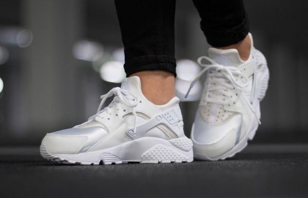 nike air huarache : Nike Air Huarache ‘White’ (blanc cassé)
