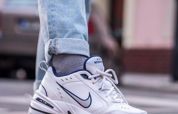 nike air monarch : Nike Air Monarch IV Men’s Training Shoe (Extra Wide)