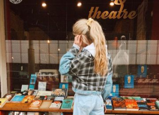 nike air monarch : Results for Olivia Frost