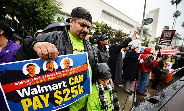 walmart employee dress code : A Dress Code for Employees Might Mean More Profit for Walmart