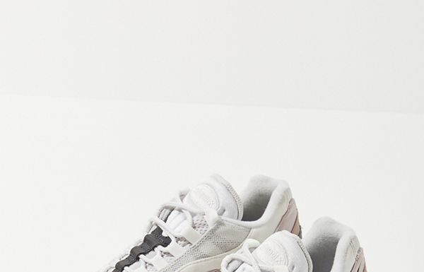 nike air max 95 : Women’s Shoes: Sandals, Sneakers + Boots
