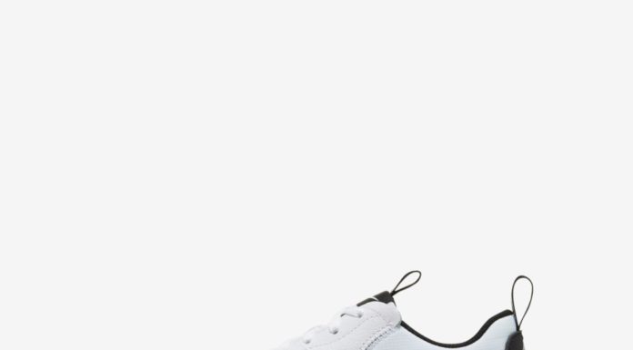 nike air max excee : Nike Air Max Excee SE Big Kids’ Shoe (White)