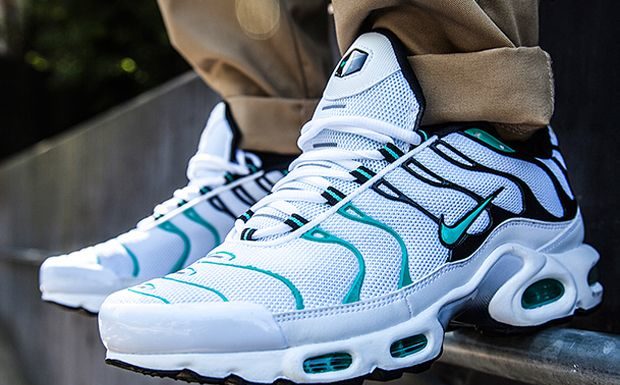 nike air vapormax flyknit : Nike Air Max Plus “Emerald” – SneakerNews.com