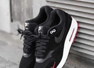 red nike air max : NIKE AIR MAX REACT GREY