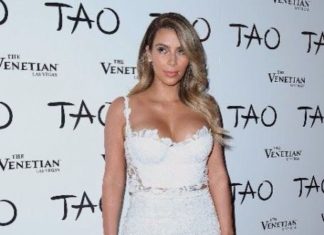 ruth chris steakhouse dress code : All white