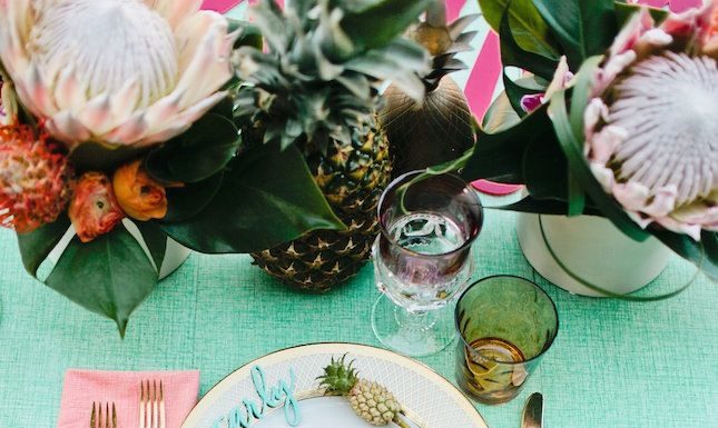 starbucks dress code 2021 : Decoração Carnavalesca tem que ser Tropical e Colorida rssss | Casa de Valentina