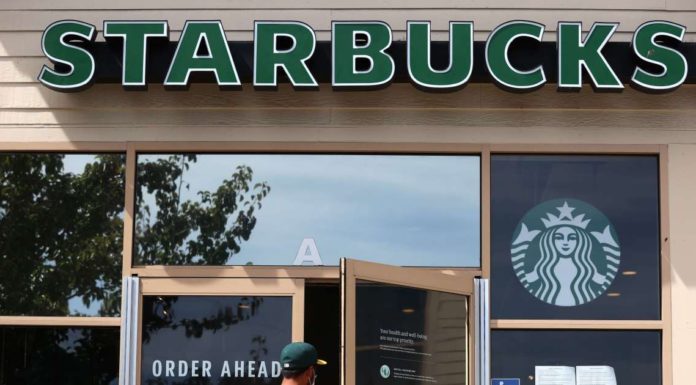starbucks employee dress code : Starbucks employee receives more than $16K in tips after refusing to serve a customer who wasn’t wearing a mask