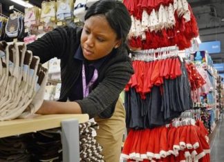 walmart dress code : Wal-Mart workers upset over ‘silly’ new dress code