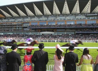 flemings dress code : Jennifer Morrison on the homepage of Ascot Racecourse