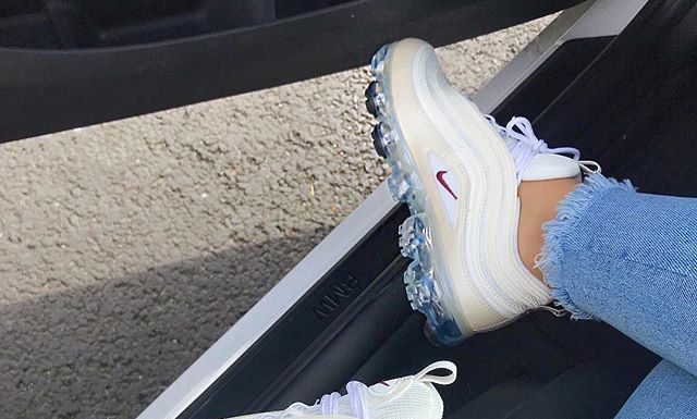 red nike air max : ✨ Je Suis Revenu Plus Forte Que Jamais ✨