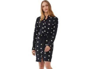 walmart dress code : Free Assembly Women’s Button-Down Shirtdress